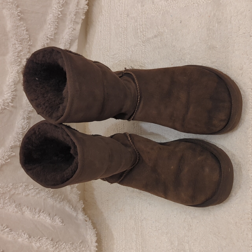 COPY - Chocolate UGG boots